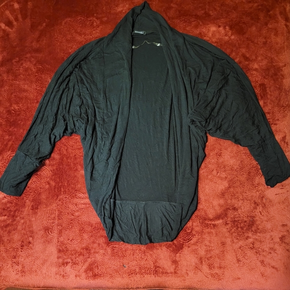 🔥🔥HP🔥🔥10-17-23🔥🔥NWOT WOMENS LIMONATA BATWING CARDIGAN BLACK SIZE S - Picture 1 of 3